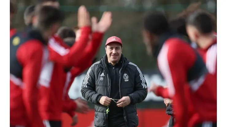 Efraín Juárez en un entrenamiento del Standar de Lieja.
