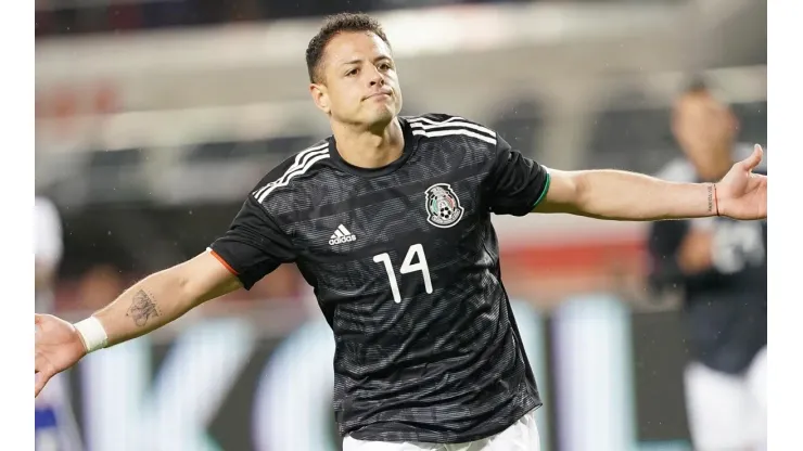 Javier Hernández estará ausente ante Surinam esta tarde.
