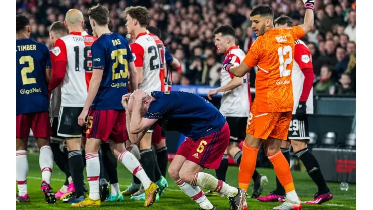 El escandaloso motivo por el que casi se suspendió Feyenoord vs. Ajax