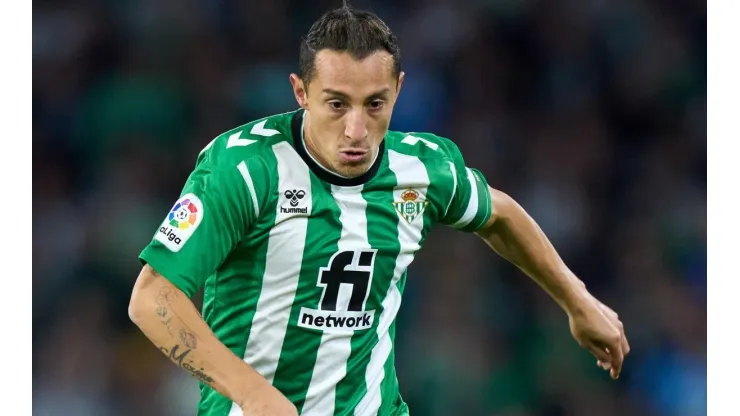 Andrés Guardado, posible titular para la visita de Real Betis a Osasuna.
