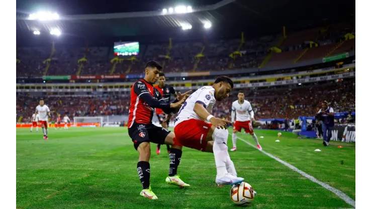 Las alineaciones de Atlas vs. Chivas