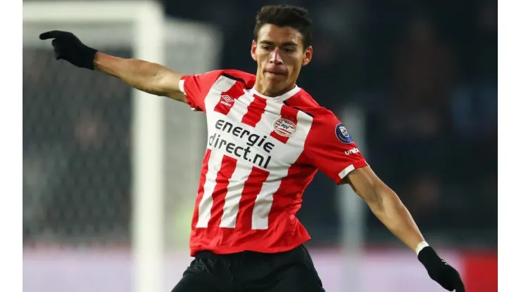 Héctor Moreno, uno de los mexicanos campeones de la Eredivisie.
