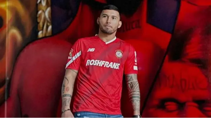 Juan Escobar, listo para hacer su presentación en Toluca.
