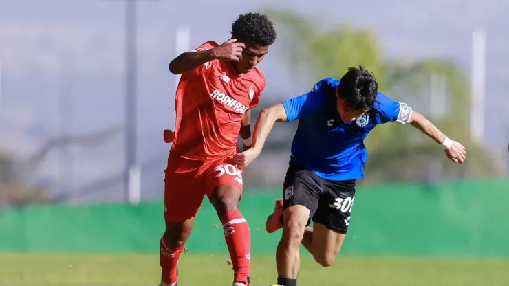 Kelvin Palacios, convocado a la Selección Sub-18.
