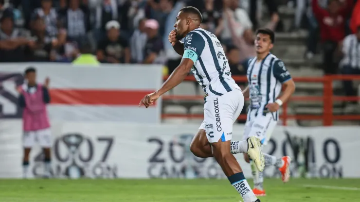 Rondón atraviesa un momento de ensueño y quiere sostenerlo.
