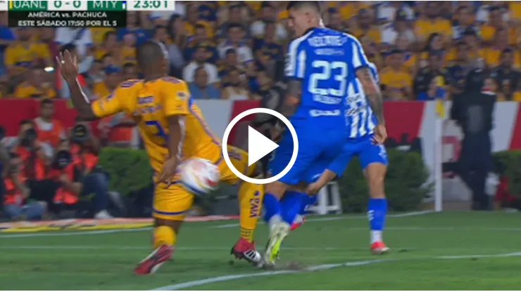 La polémica del Clásico Regio: el penal que reclamó todo Rayados ante Tigres UANL
