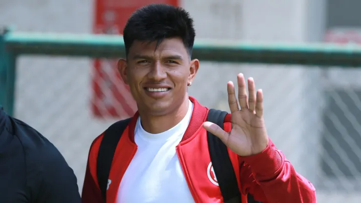 Jesús Gallardo fue presentado en los Diablos Rojos.
