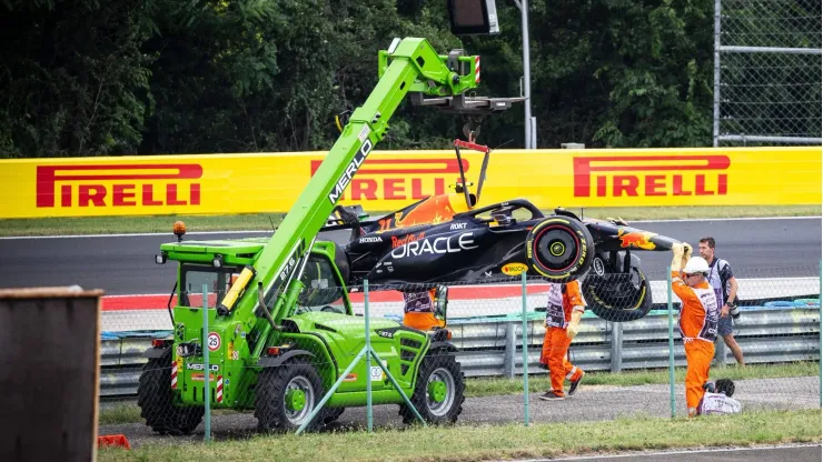 Checo Pérez sufrió un accidente en las prácticas del GP de Hungría en 2023
