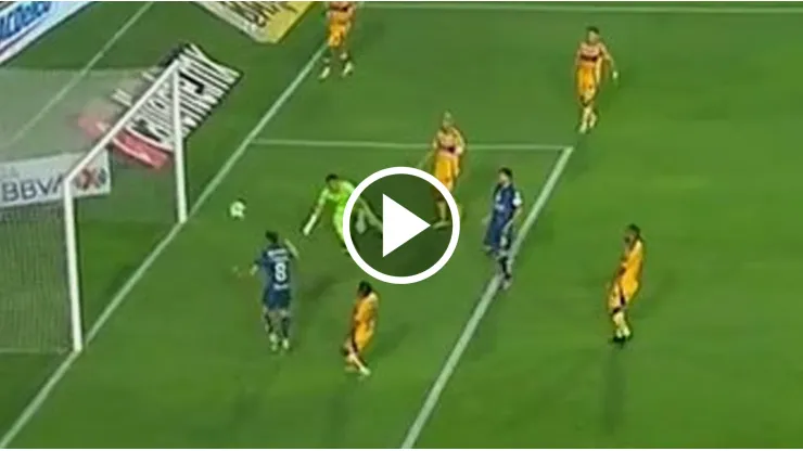 ¡El osotote del año! El increíble gol fallado por Álvaro Fidalgo en Tigres vs. América
