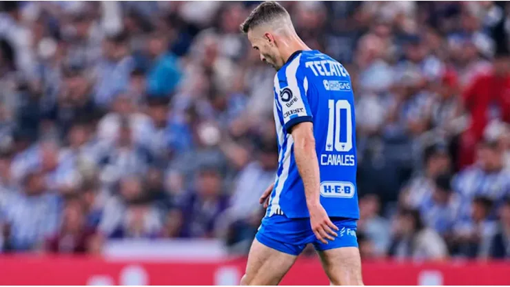 Sergio Canales salió lesionado en Rayados vs. Austin.
