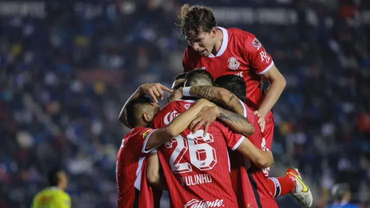 La alegría de los futbolistas de Toluca.
