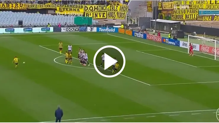 ¡Una obra de arte! El impresionante golazo de tiro libre de Leo Fernández en Peñarol vs. Nacional
