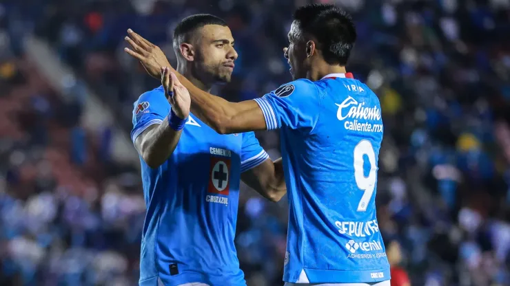 Jugadores de Cruz Azul, a puro festejo.
