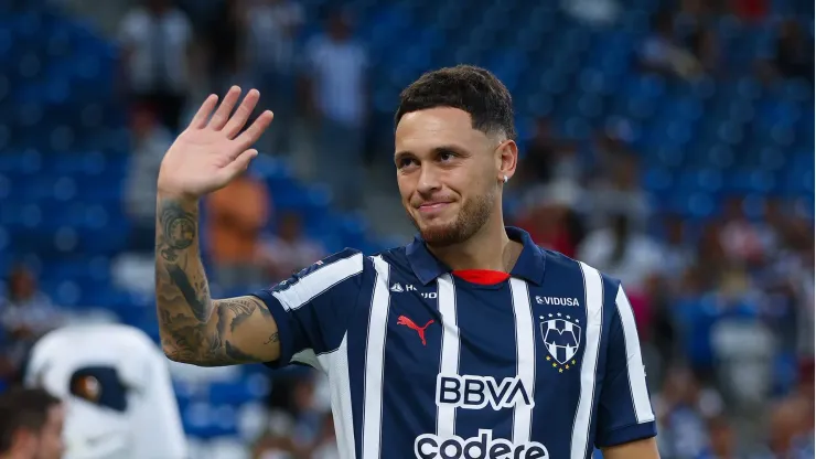 Lucas Ocampos, fichaje estrella de Rayados, aún no ha podido entrenar con el equipo de Demichelis
