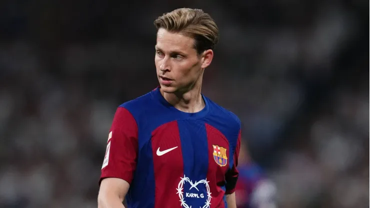 Frenkie de Jong todavía no debutó esta temporada
