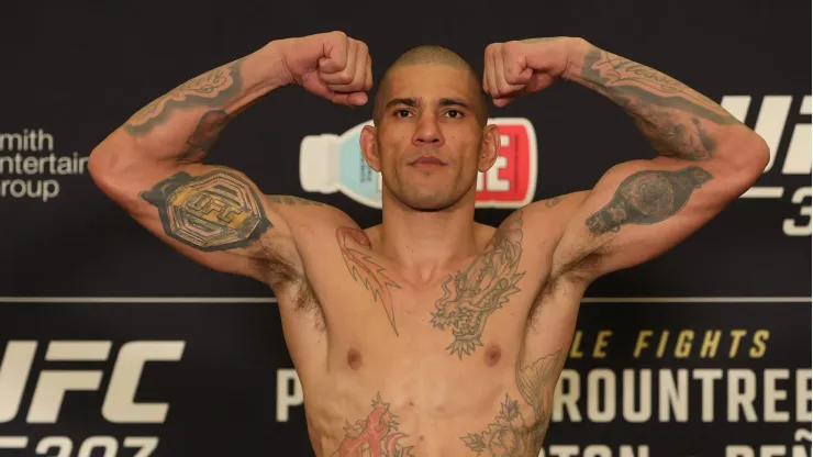 Alex Pereira tiene todo listo para exponer su corona de los semipesados en UFC 307.
