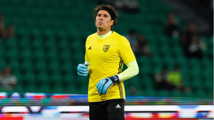 Guillermo Ochoa estuvo a punto de no ir al Mundial de Brasil 2014
