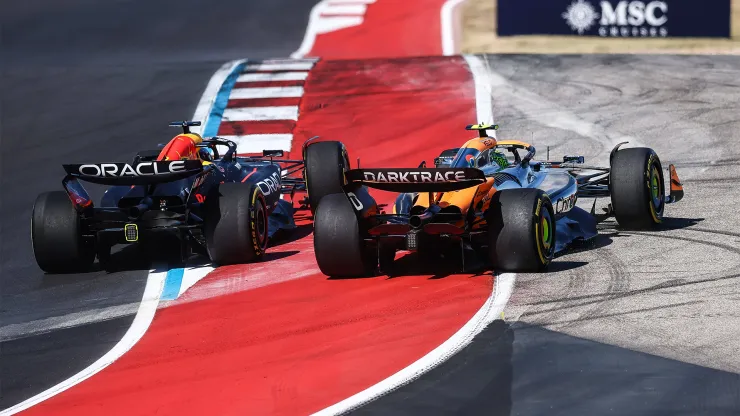 Lando Norris fue penalizado tras adelantar a Max Verstappen
