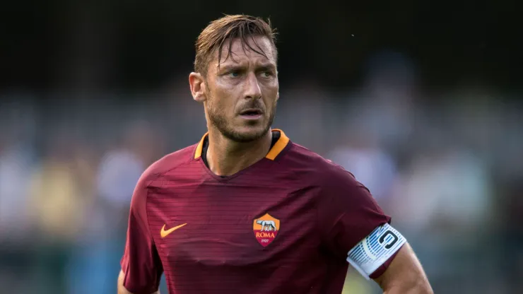 Francesco Totti podría volver del retiro con 48 años
