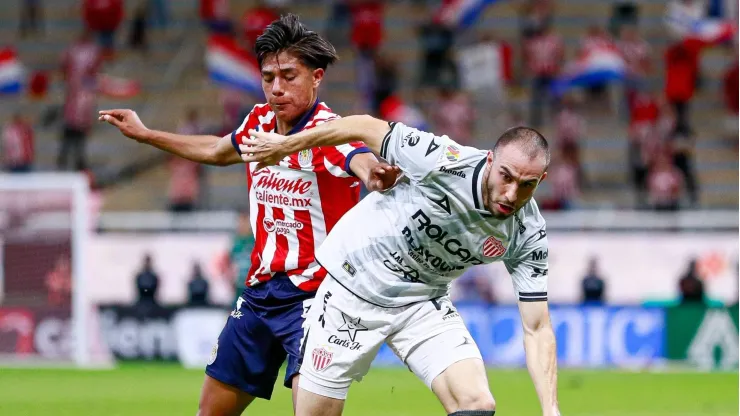 Necaxa le podría arrebatar un DT que tiene en mente Chivas
