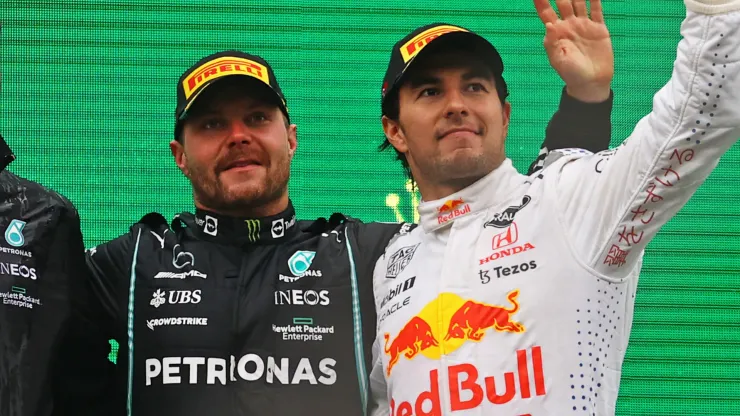 image?src=https%3A%2F%2Fimages.bolavip.com%2Fwebp%2Fmx%2Ffull%2FBMX 20250824 BMX 348579 Valtteri Bottas Checo Perez