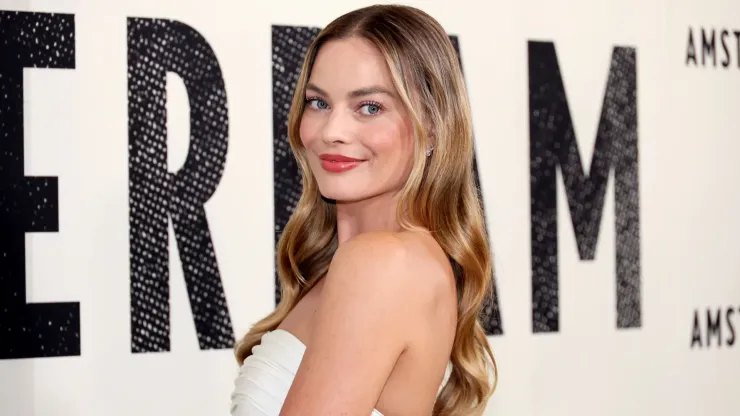 Margot Robbie attends the 'Amsterdam' World Premiere at Alice Tully Hall on September 18, 2022.
