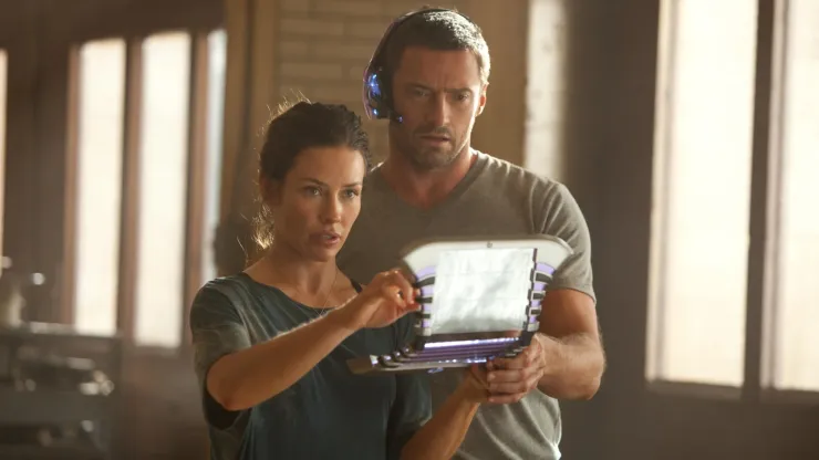 Hugh Jackman and Evangeline Lilly in Real Steel.
