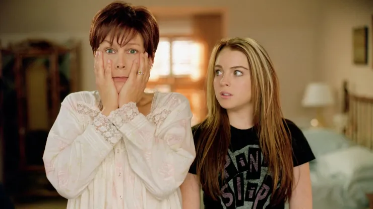 Jamie Lee Curtis and Lindsay Lohan in Freaky Friday.
