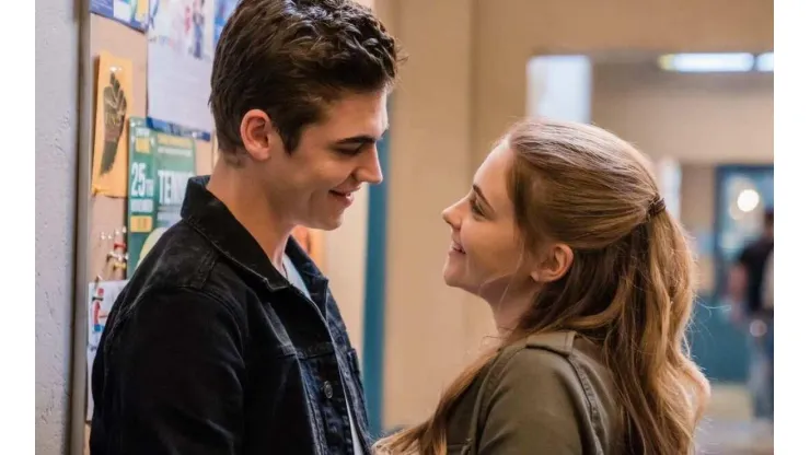 Josephine Langford y Hero Finnes Tiffin protagonizan After Ever Happy.
