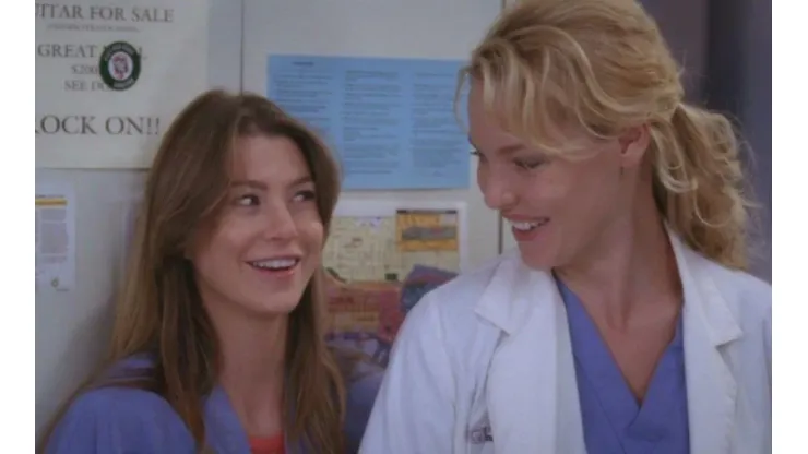 Ellen Pompeo y Katherine Heigl en Grey's Anatomy.
