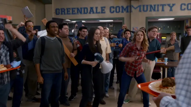 Se viene la película de Community: ¿Dónde ver la serie completa?