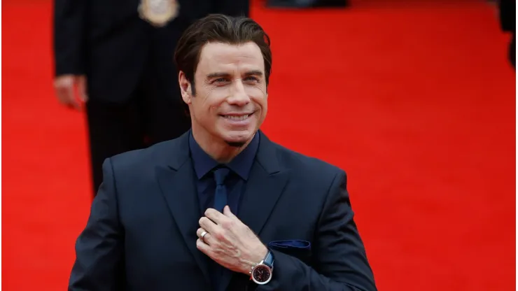 Se viralizaron imagenes de John Travolta en IA.
