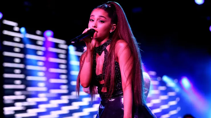 Ariana Grande confirmó el lanzamiento de su nuevo álbum.
