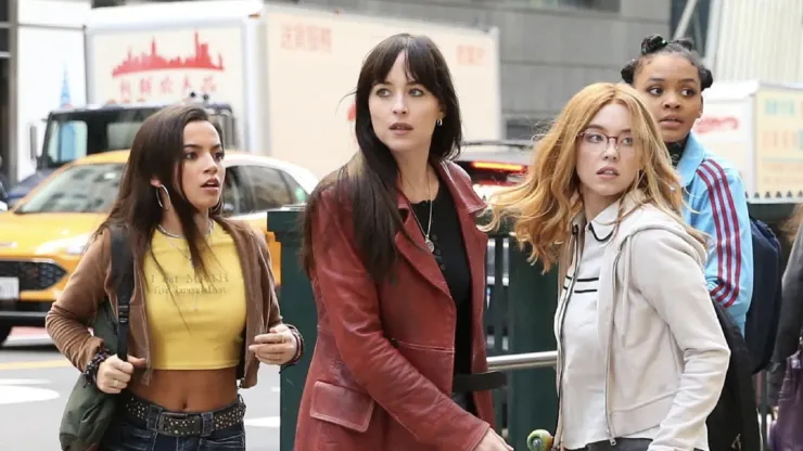 Madame Web de Dakota Johnson y Sydney Sweeney llega a Max.
