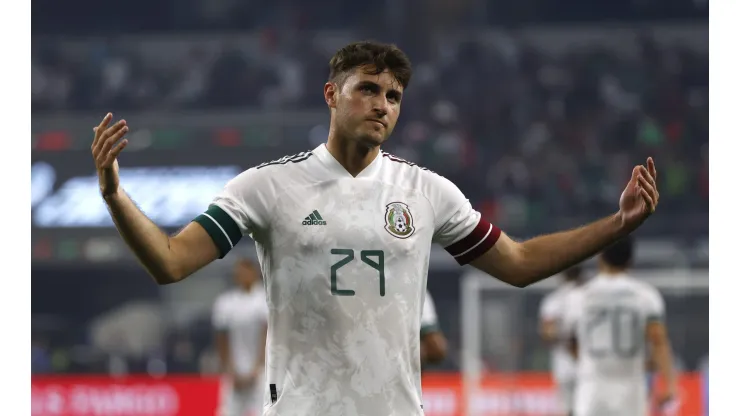 ARLINGTON, TEXAS - MAY 28: Santiago Tomas Gimenez #29 of Mexico celebrates after scoring a goal against Nigeria in the first half of a 2022 International Friendly match at AT&T Stadium on May 28, 2022 in Arlington, Texas. Mexico won 2-1. (Photo by Ron Jenkins/Getty Images)
