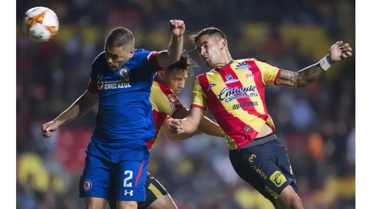 _PART_LIGA_MX_MOR_CAZUL_ - Foto del partido Morelia vs Cruz Azul correspondiente a la jornada 17 del torneo Apertura 2018 de la Liga MX BBVA Bancomer celebrado en el estadio Morelos.EN LA FOTO:Photo of the match Morelia vs Cruz Azul corresponding to the 17th day of the 2018 Apertura tournament of the Liga MX BBVA Bancomer held at the Morelos stadium.IN THE PHOTO:
