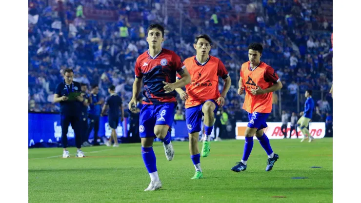Cruz Azul ya está realizando el calentamiento