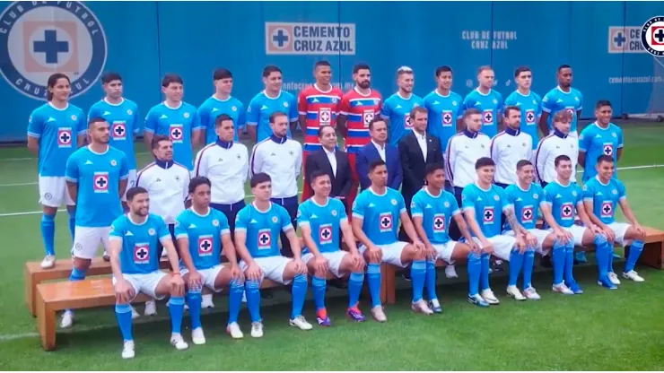 Cruz Azul se tomó la foto oficial.
