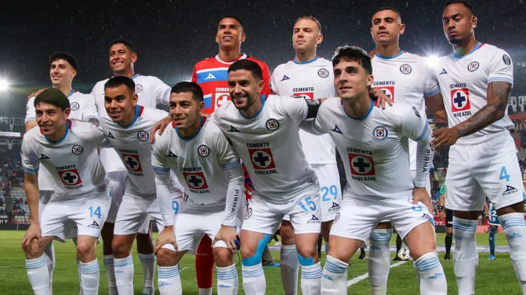 Cruz Azul sigue en lo más alto.
