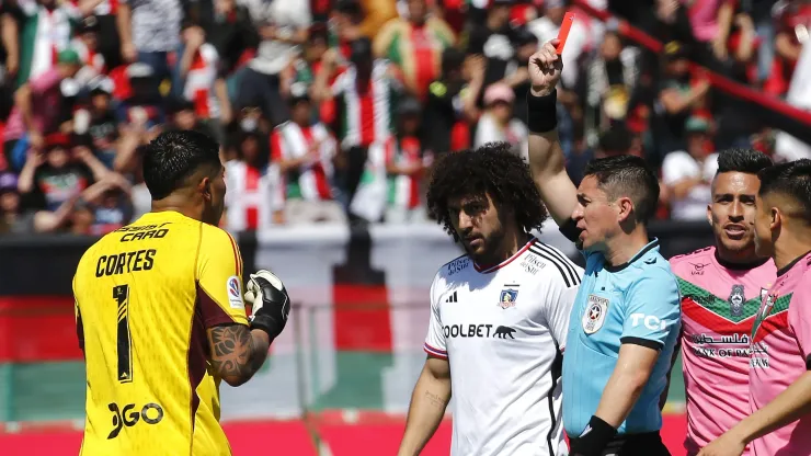 Expulsión de Brayan Cortés en Colo Colo. Crédito: Photosport
