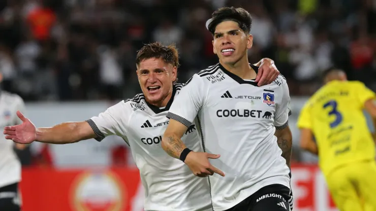 Carlos Palacios festeja en el triunfo de Colo Colo ante Sportivo Trinidense en la Copa LIbertadores 2024.
