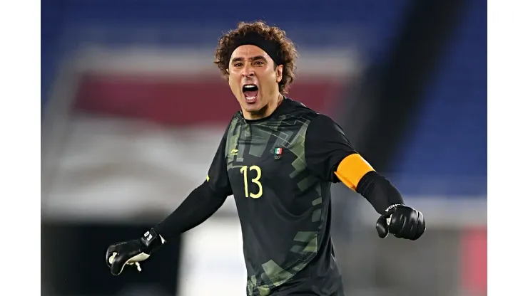 El lapidario dato que ubica a Guillermo Ochoa por encima de Keylor Navas