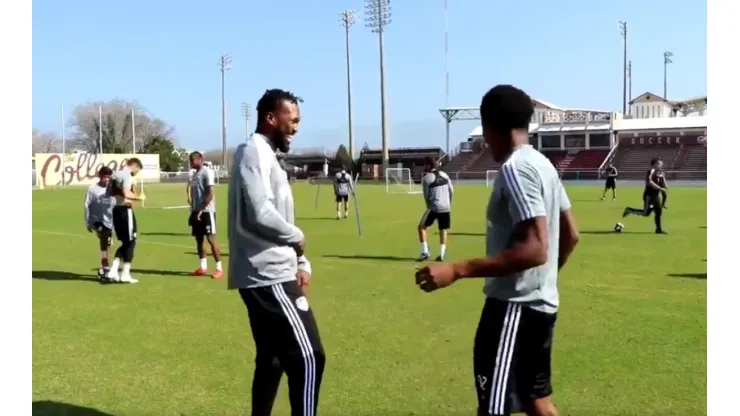 El bailecito de Kendall Waston en el entrenamiento del FC Cincinatti