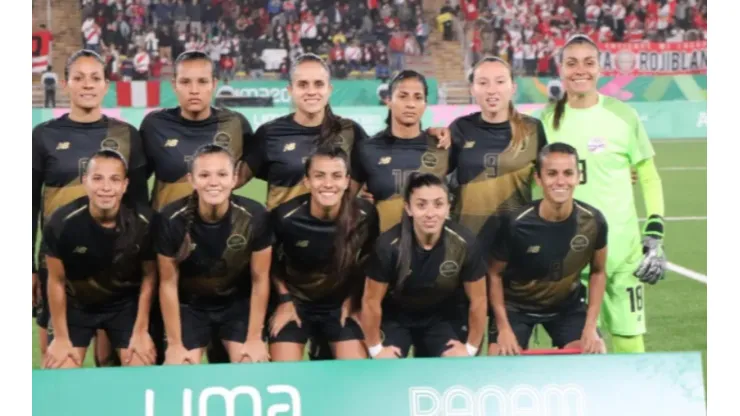 Costa Rica derrotó a Perú y comanda su grupo en fútbol femenino