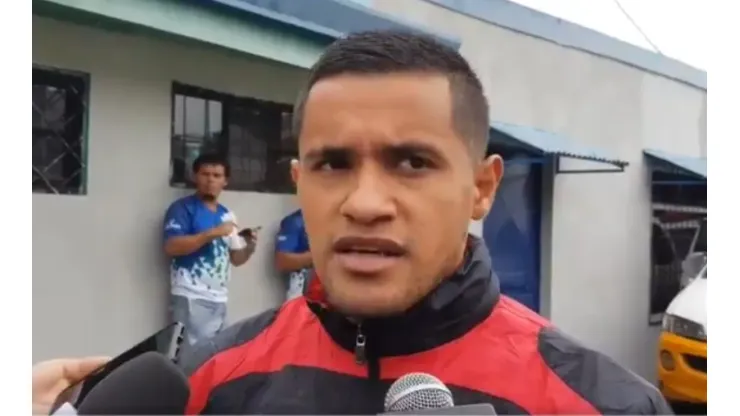 Roger Rojas admite que "quedó a deber" en algo con Alajuelense antes de irse