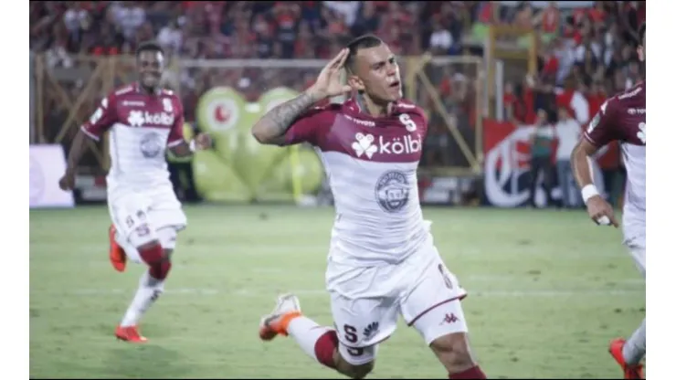 Randall Leal se va de Saprissa