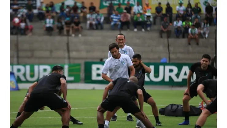 Comunicaciones recupera a dos jugadores lesionados previo al partido contra Olimpia