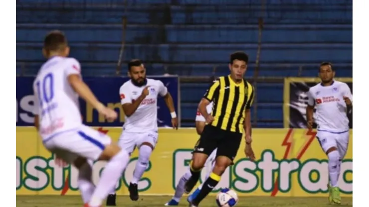 Real España y Olimpia empataron a 0 en la final de la Copa Premier