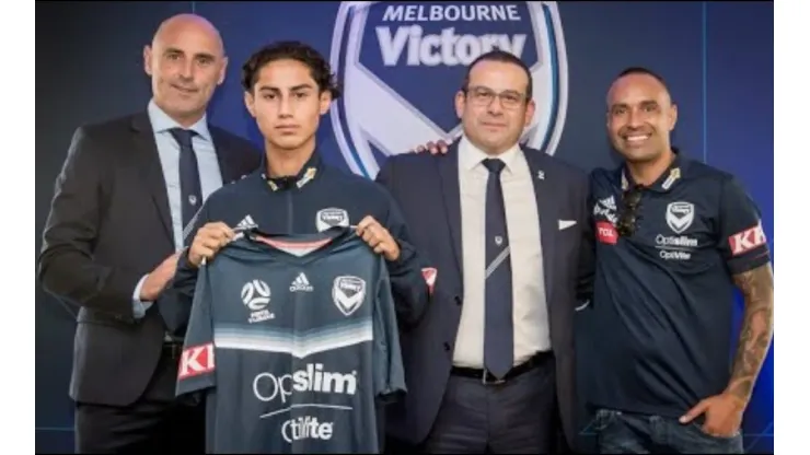 ¿Nueva joya? Josh Urbina, el salvadoreño que fichó por un grande de Australia