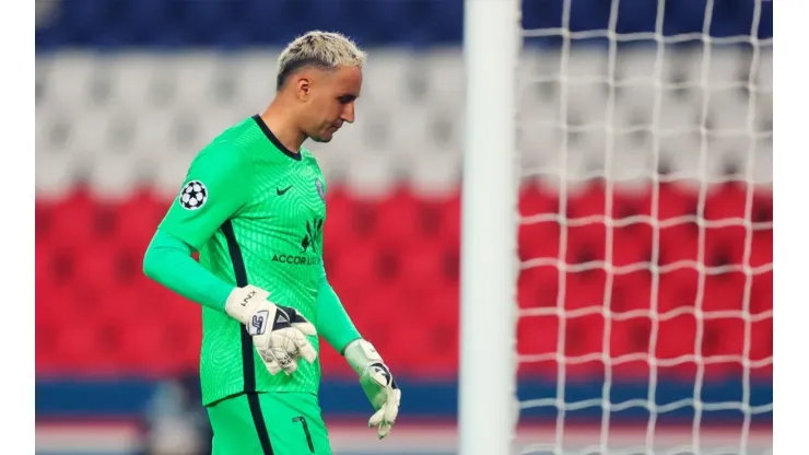 ¡Decisión tomada! PSG pone en venta a Keylor Navas en alto precio.
